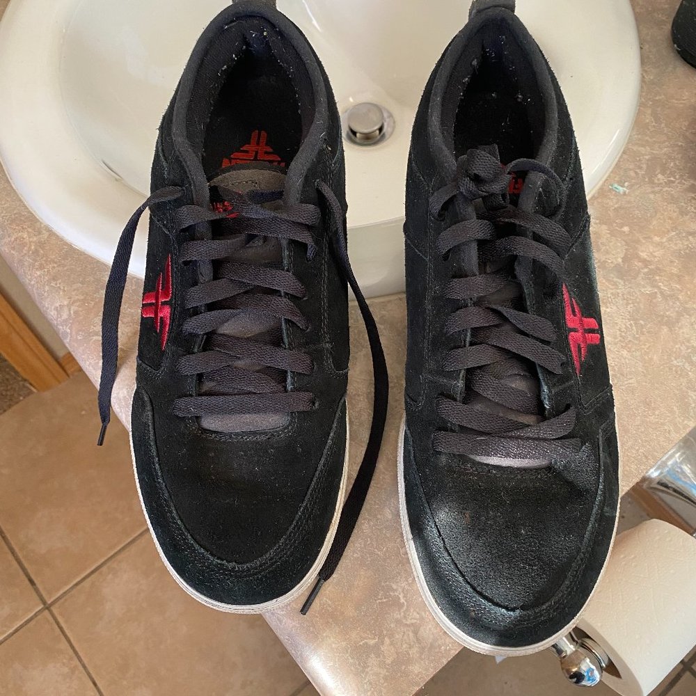 FALLEN SKATE SHOES